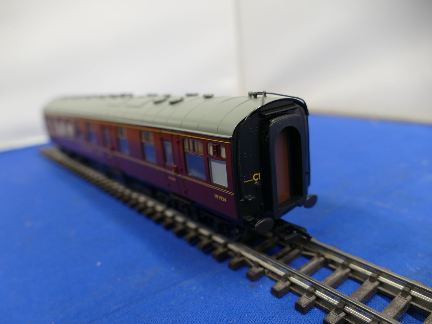 Bachmann OO/HO BR Mk1 Resturant Car (used)