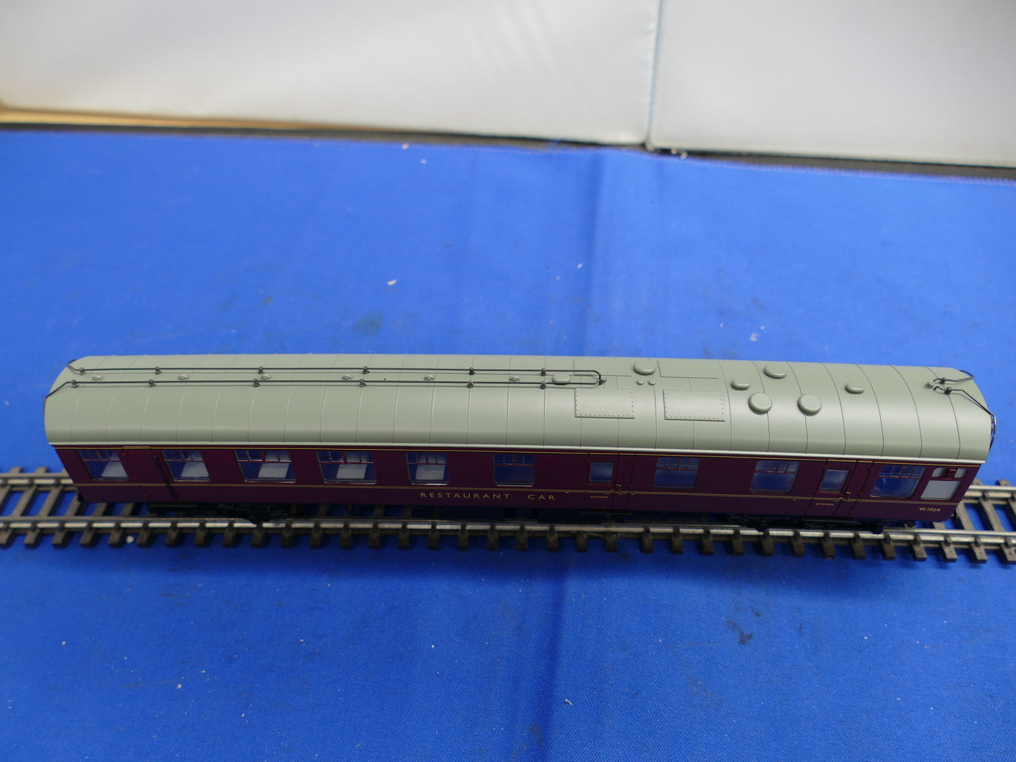 Bachmann OO/HO BR Mk1 Resturant Car (used)