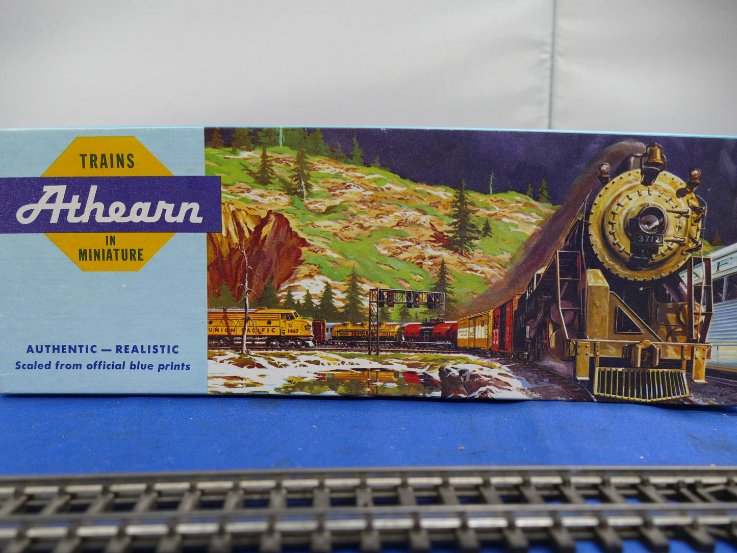 Athearn HO - 62' Tank Car (used)