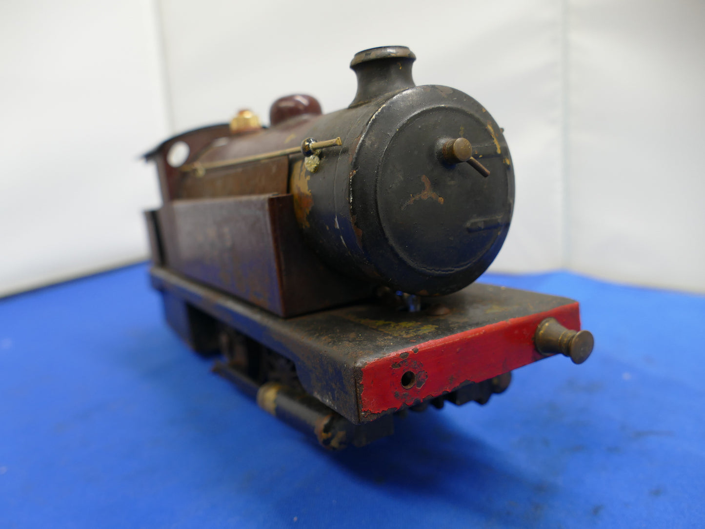 Bowmans  Gauge "O" metal 0-4-0 Loco (used)