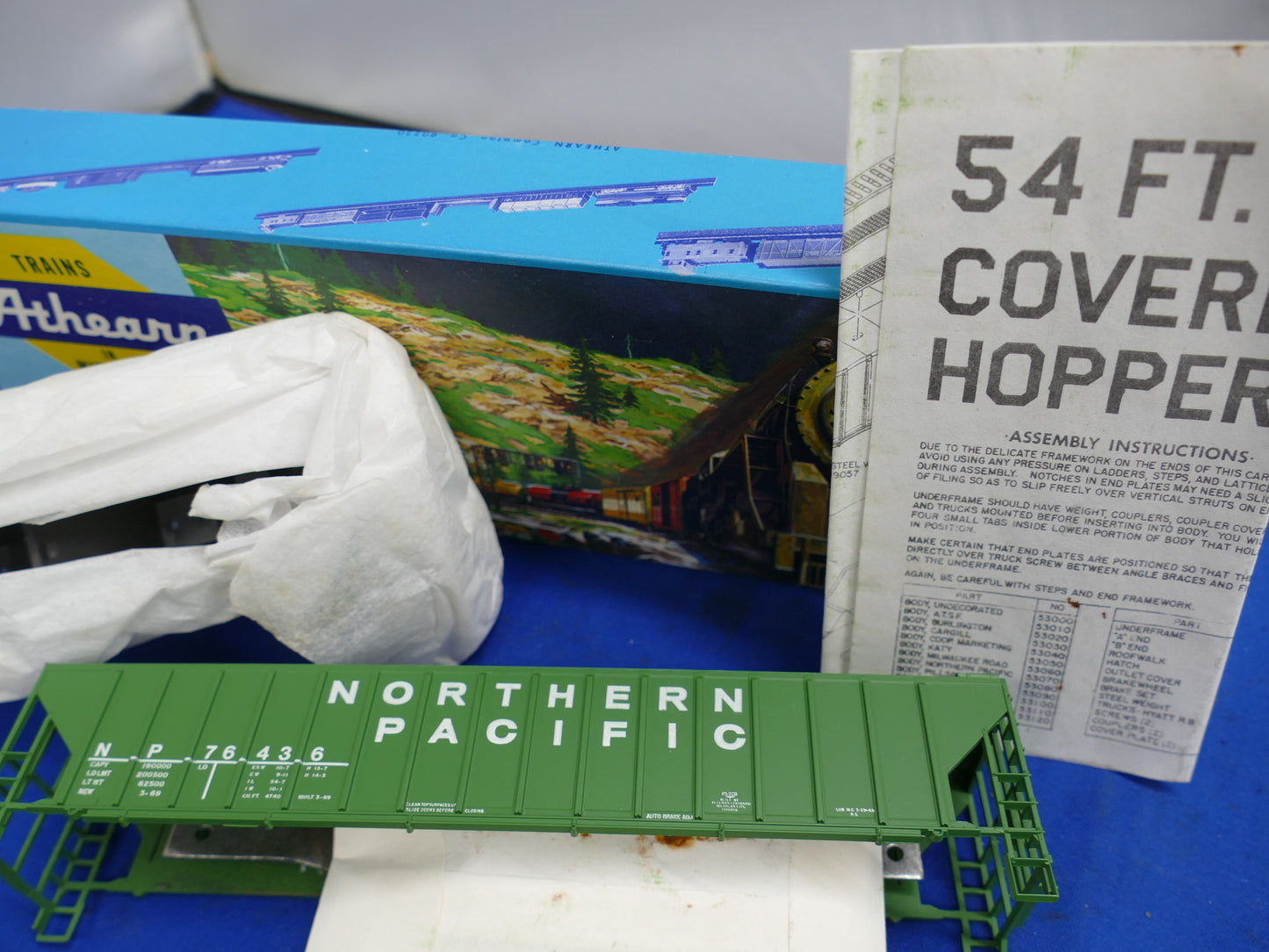 Athearn HO - 54' Hopper Car Kit (used)