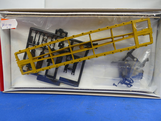 Walthers HO - 54' GSC Flat Car Kit (used)
