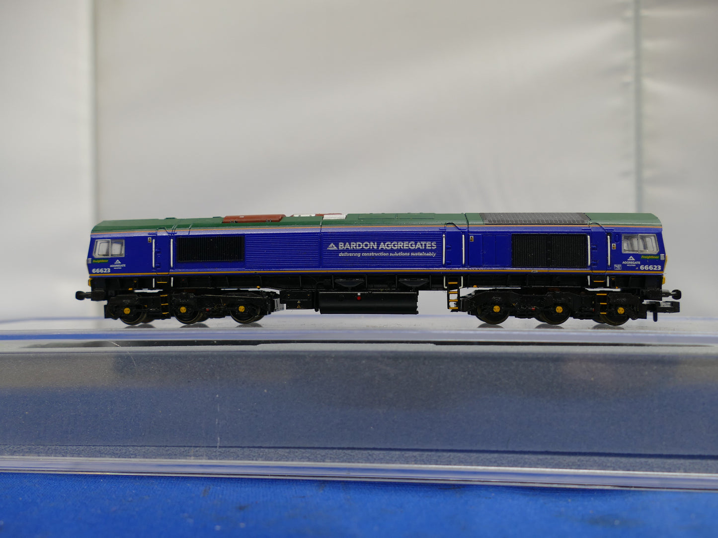 Graham Farish N Gauge Class 66 Diesel (used)