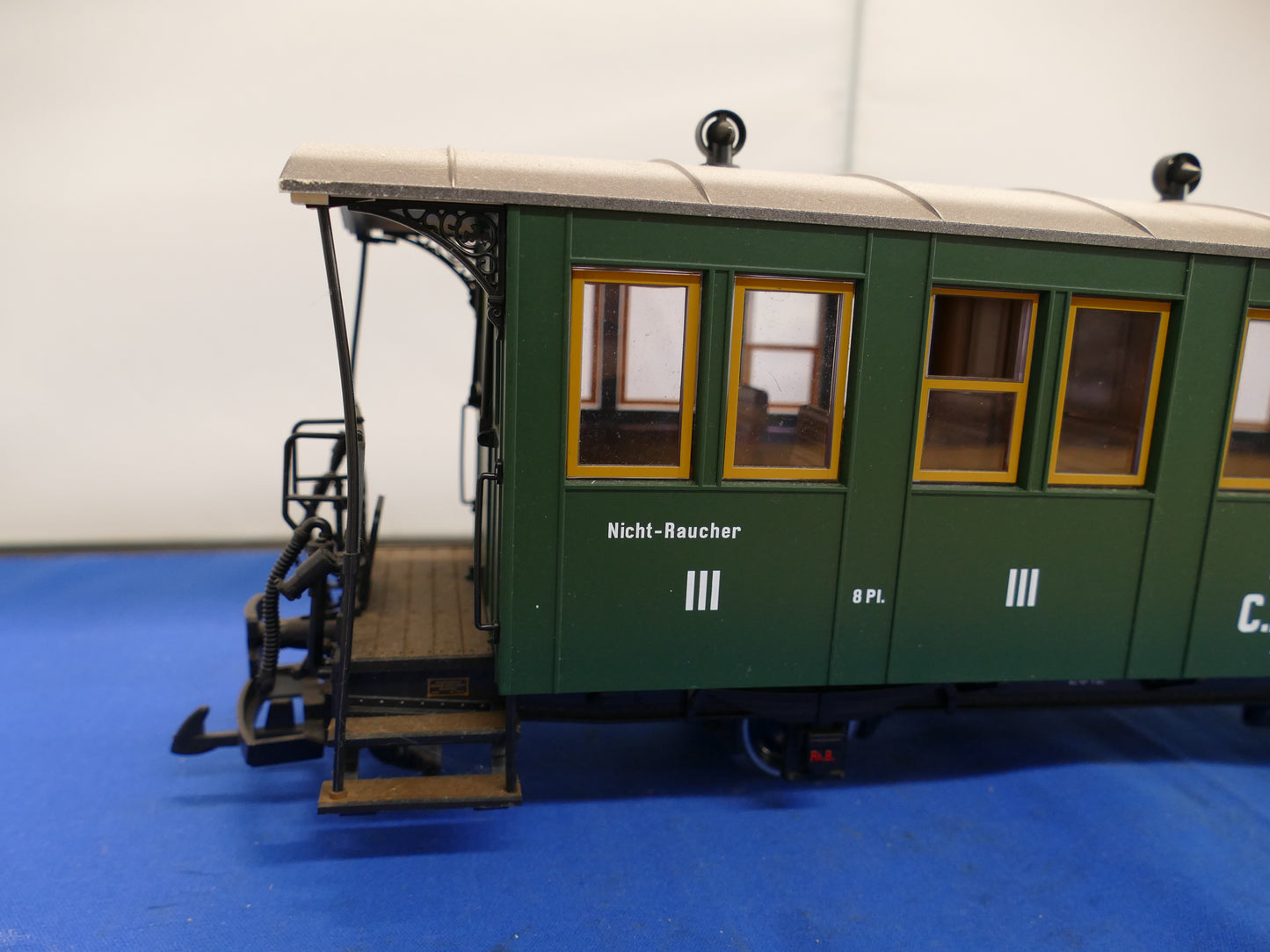 LGB RHB C2012 Coach (used)