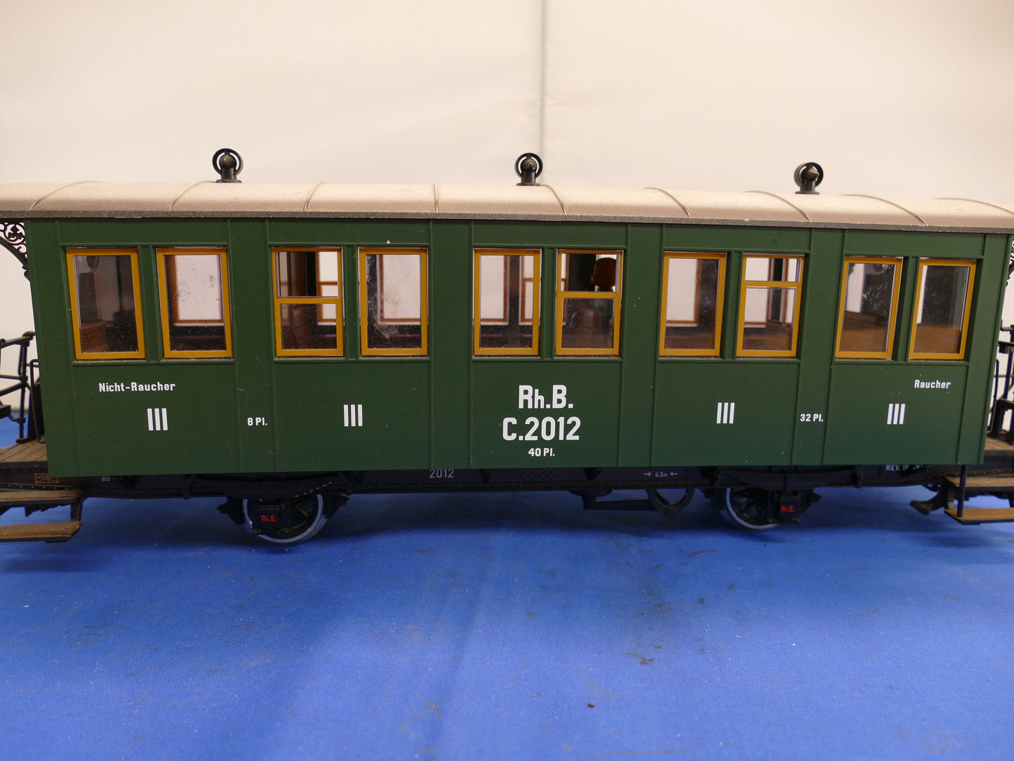 LGB RHB C2012 Coach (used)