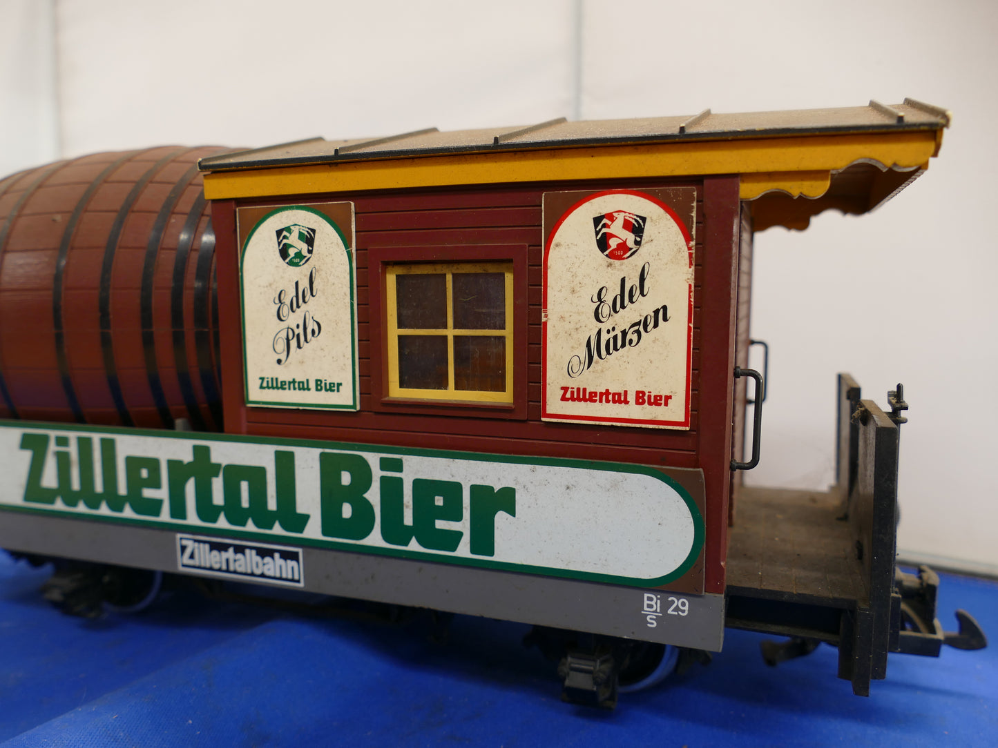 LGB 3042 Zillertal Beer Car (used)