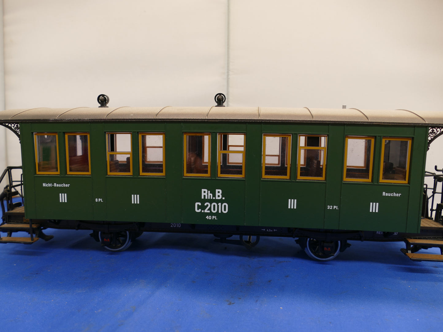 LGB RHB C2010 Coach (used)