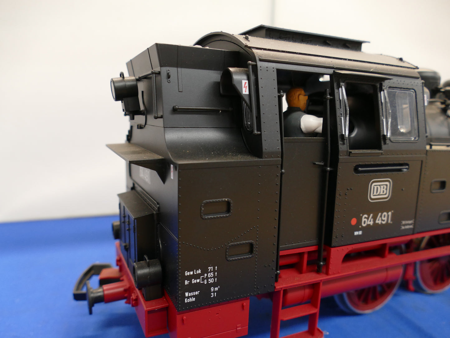 Piko 37210 BR64 Steam Loco (used)