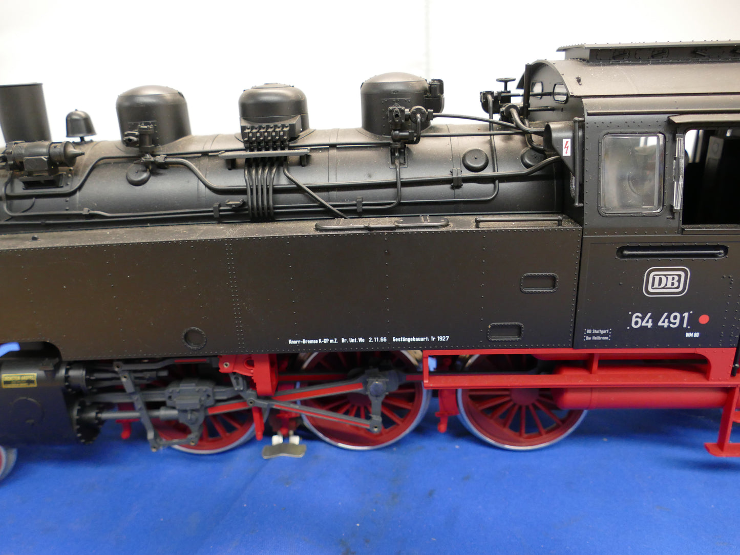 Piko 37210 BR64 Steam Loco (used)