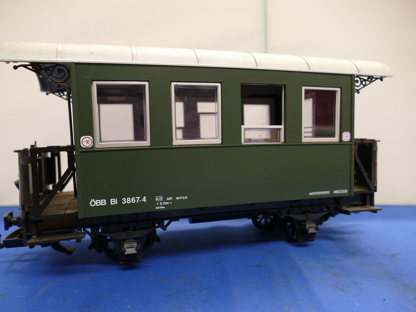 LGB 4 Wheel Coach (used)
