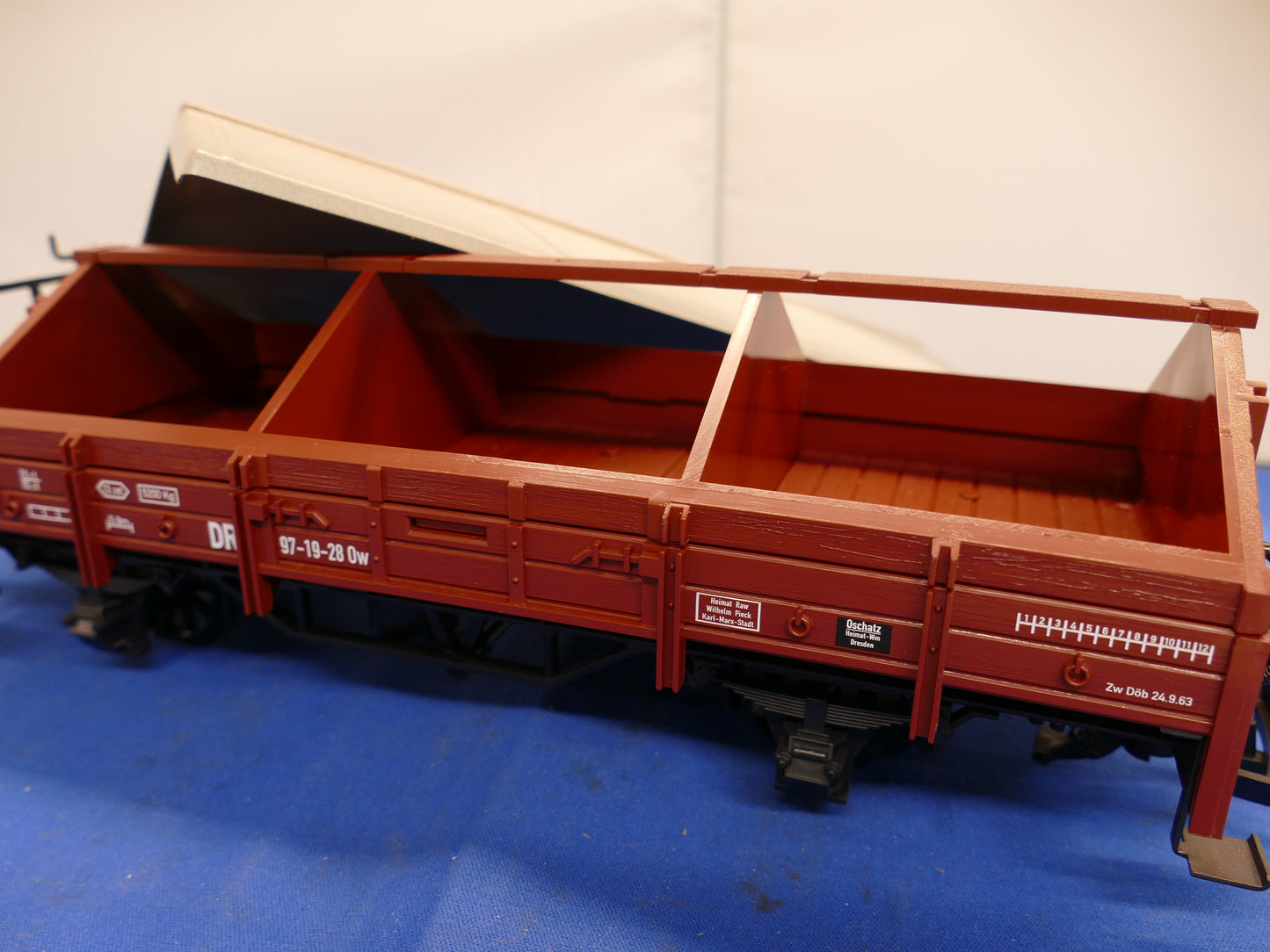 LGB 41235 Covered Wagon (used)