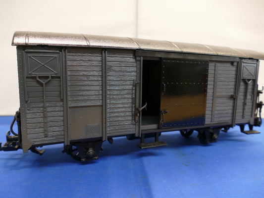 Train Box Van (Black) (used)