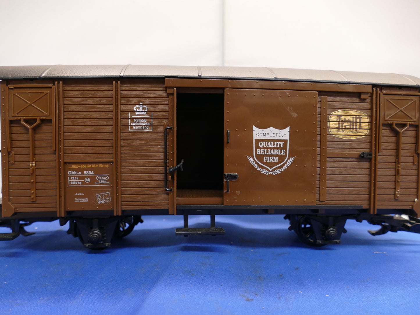 Train Box Van (Brown) (used)