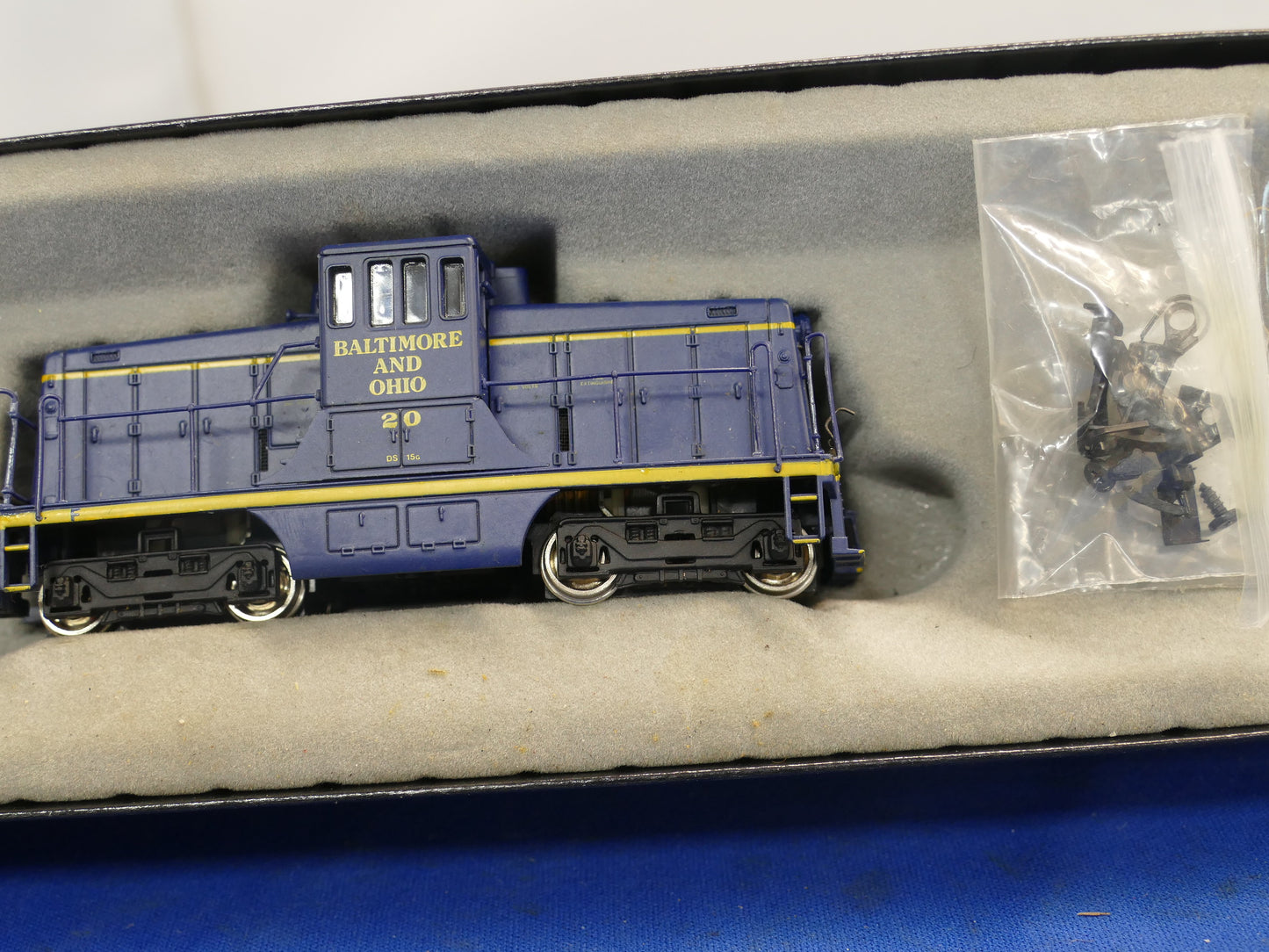 Bachmann Spectrum OO/HO GE 44T Switcher (used)