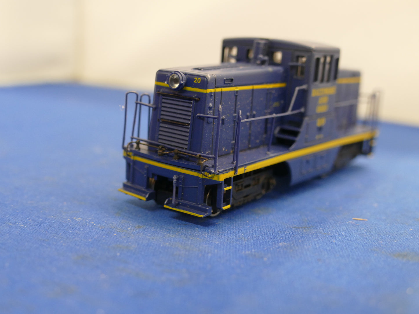 Bachmann Spectrum OO/HO GE 44T Switcher (used)