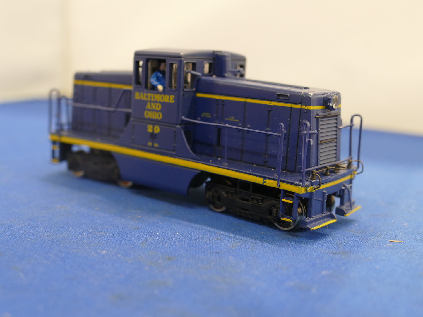 Bachmann Spectrum OO/HO GE 44T Switcher (used)