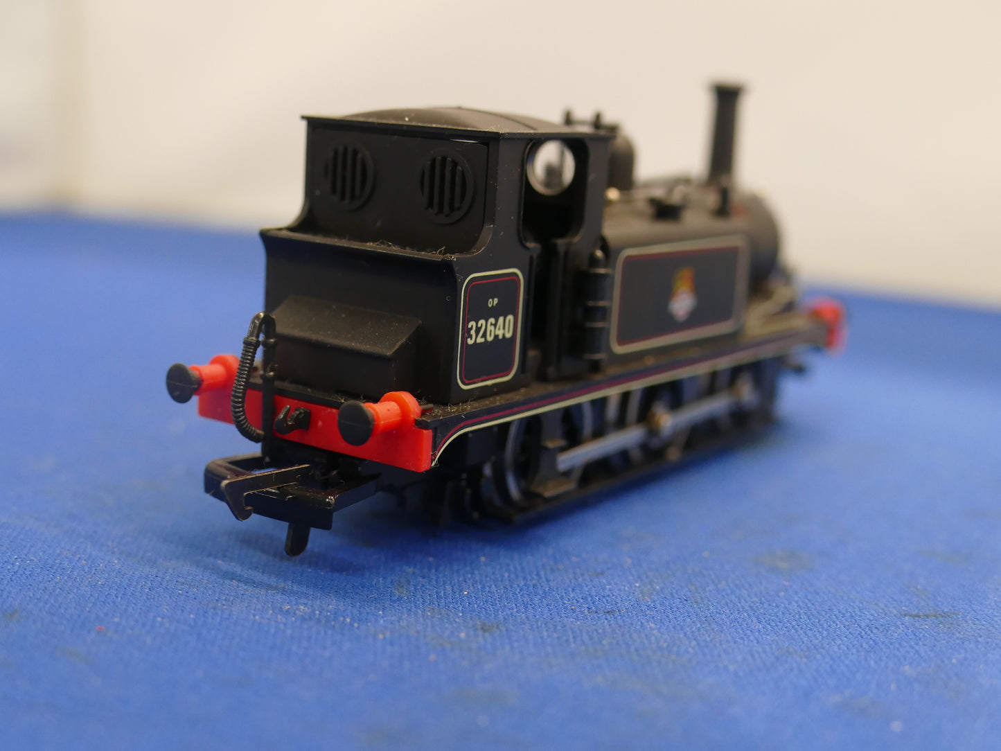 Dapol OO Gauge 0-6-0 Terrier Loco (used)
