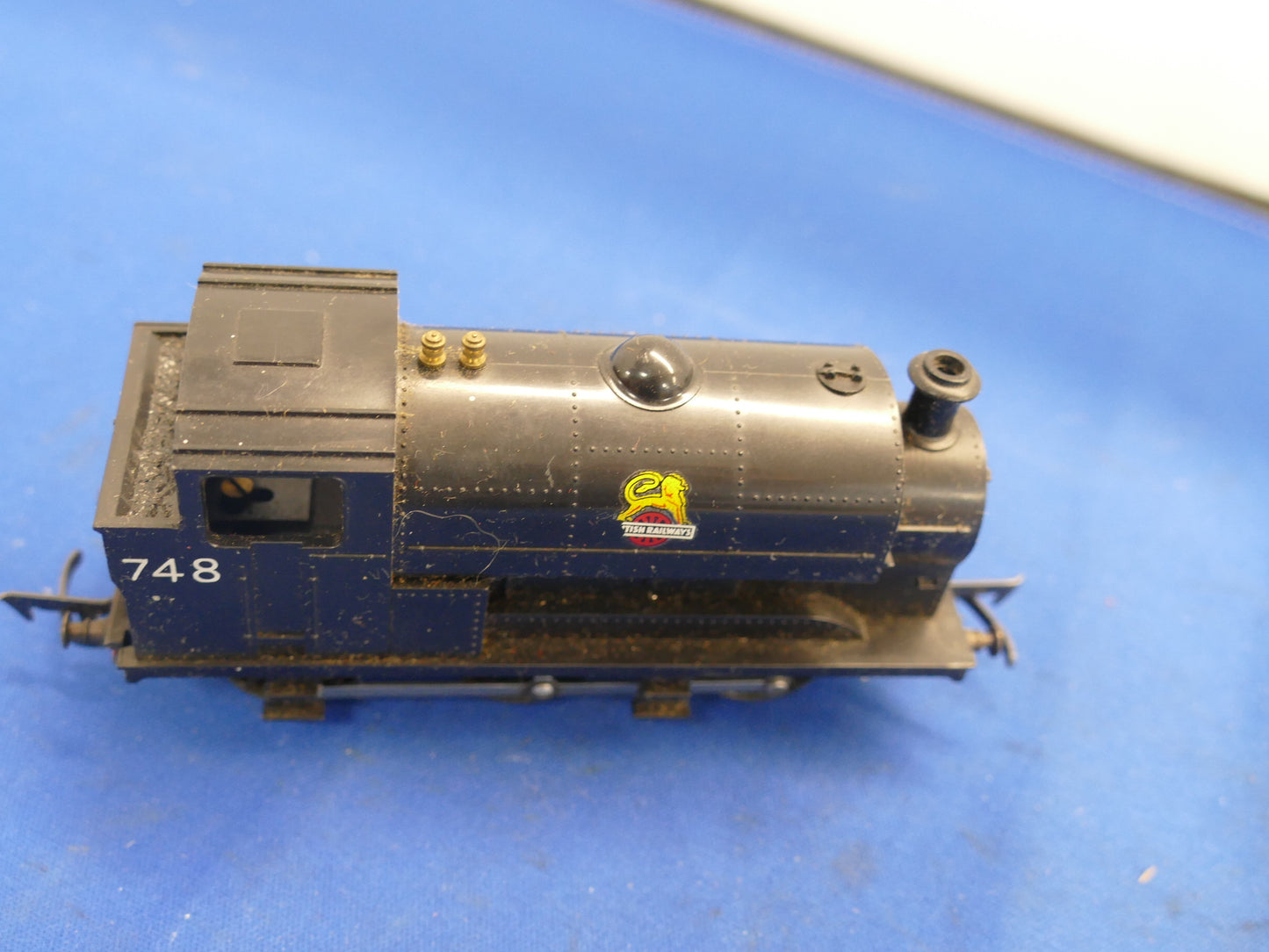 Hornby OO (Tri-ang) R153 Saddle Tank Loco (used)