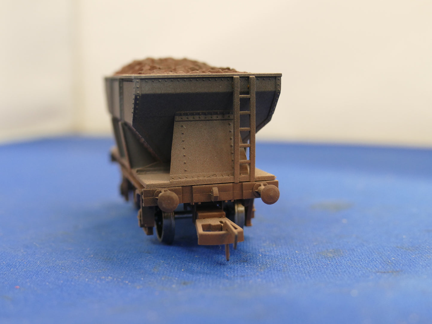 Dapol OO Gauge BR 12T Hopper (used)