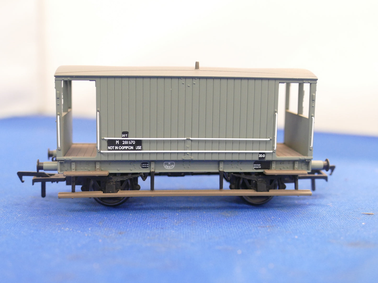 Bachmann OO/HO Midlands Brake Van (used)