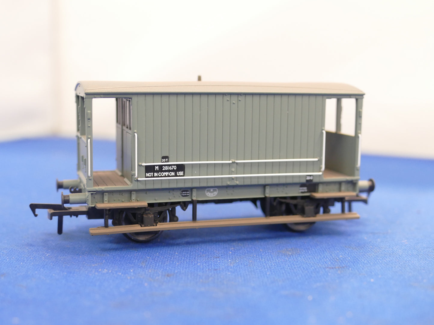 Bachmann OO/HO Midlands Brake Van (used)