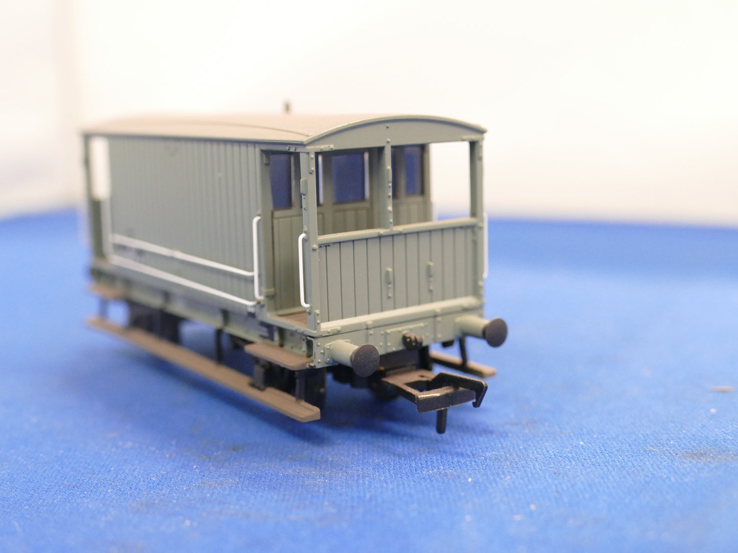 Bachmann OO/HO Midlands Brake Van (used)