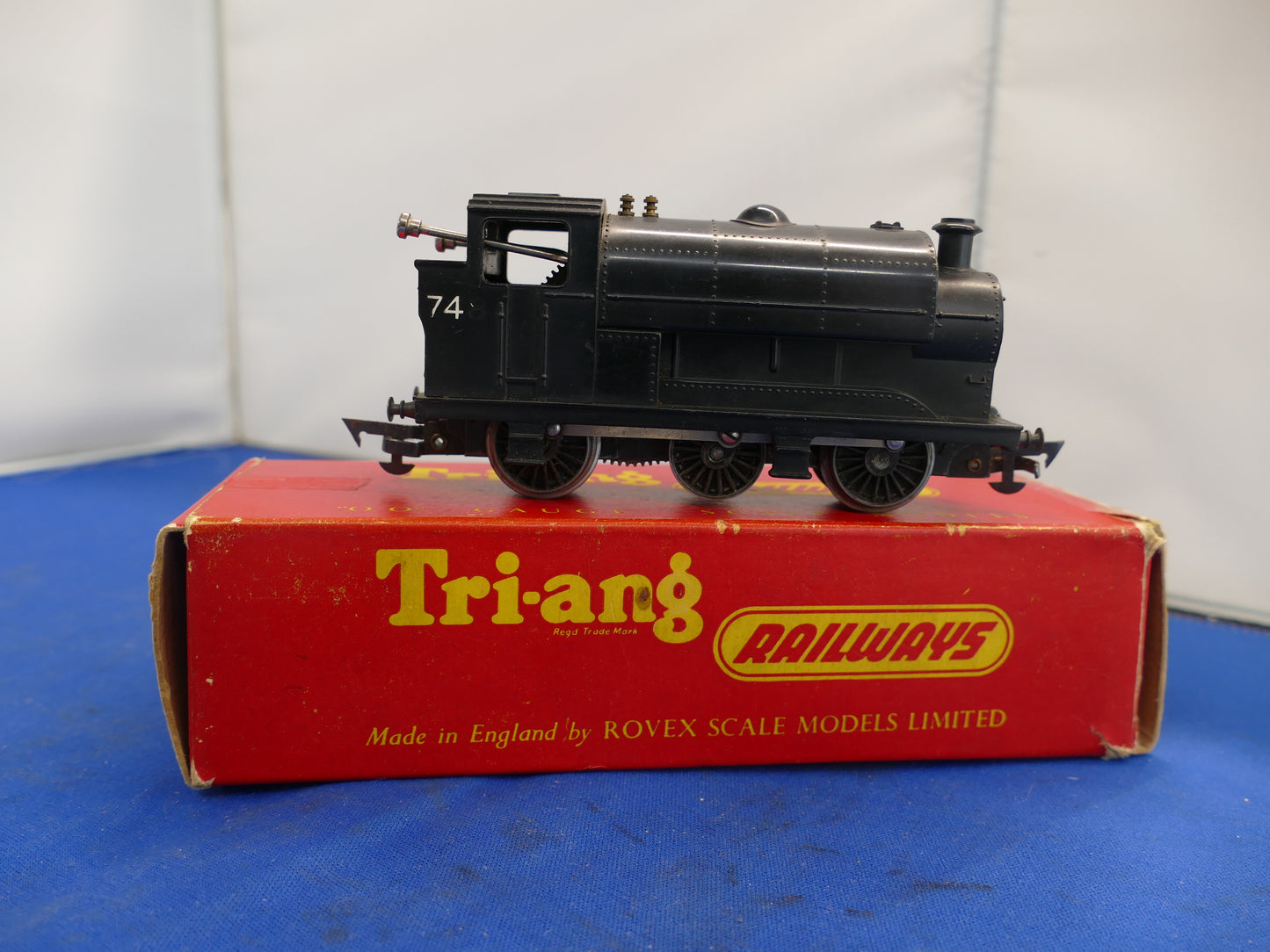 Hornby OO (Tri-ang) Clockwork Loco (used)