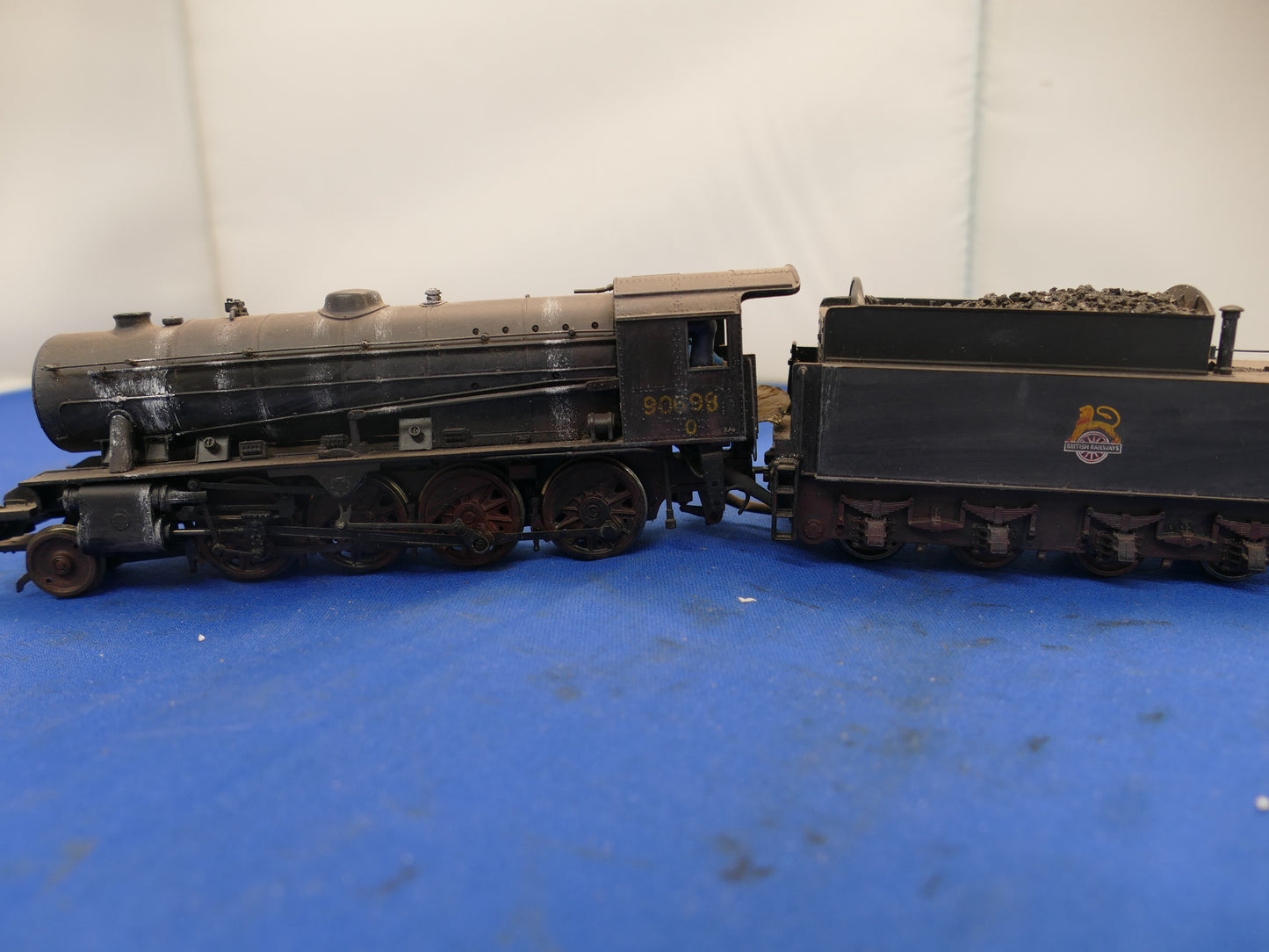Bachmann OO/HO Austerity Class Steam Loco (used)