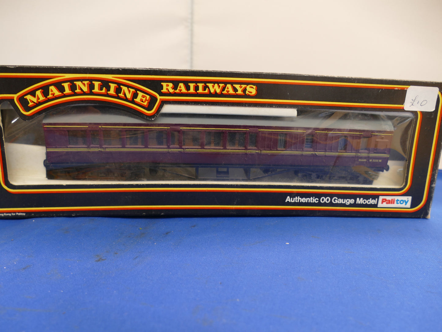 Mainline OO Coach Maroon (used)
