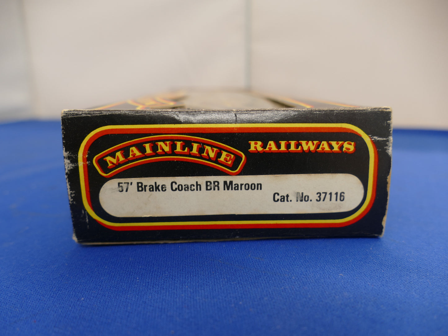 Mainline OO Coach Maroon (used)