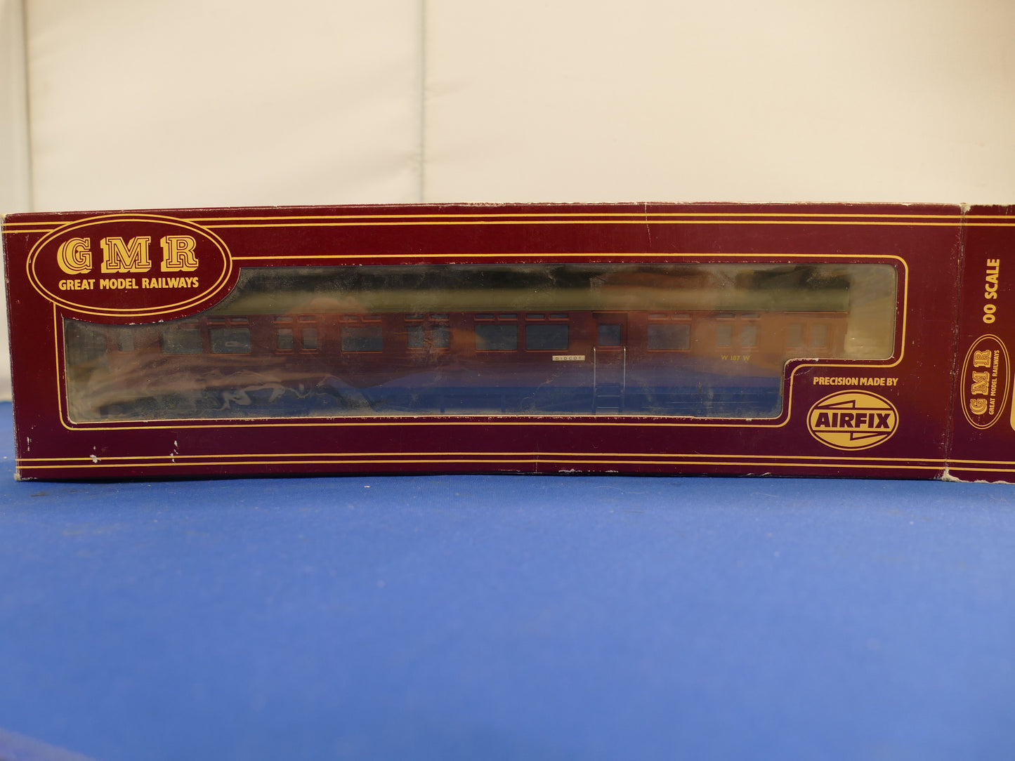 Airfix GMR OO Brake Coach Maroon (used)