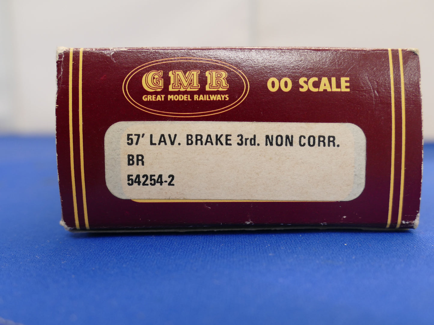 Airfix GMR OO Brake Coach Maroon (used)