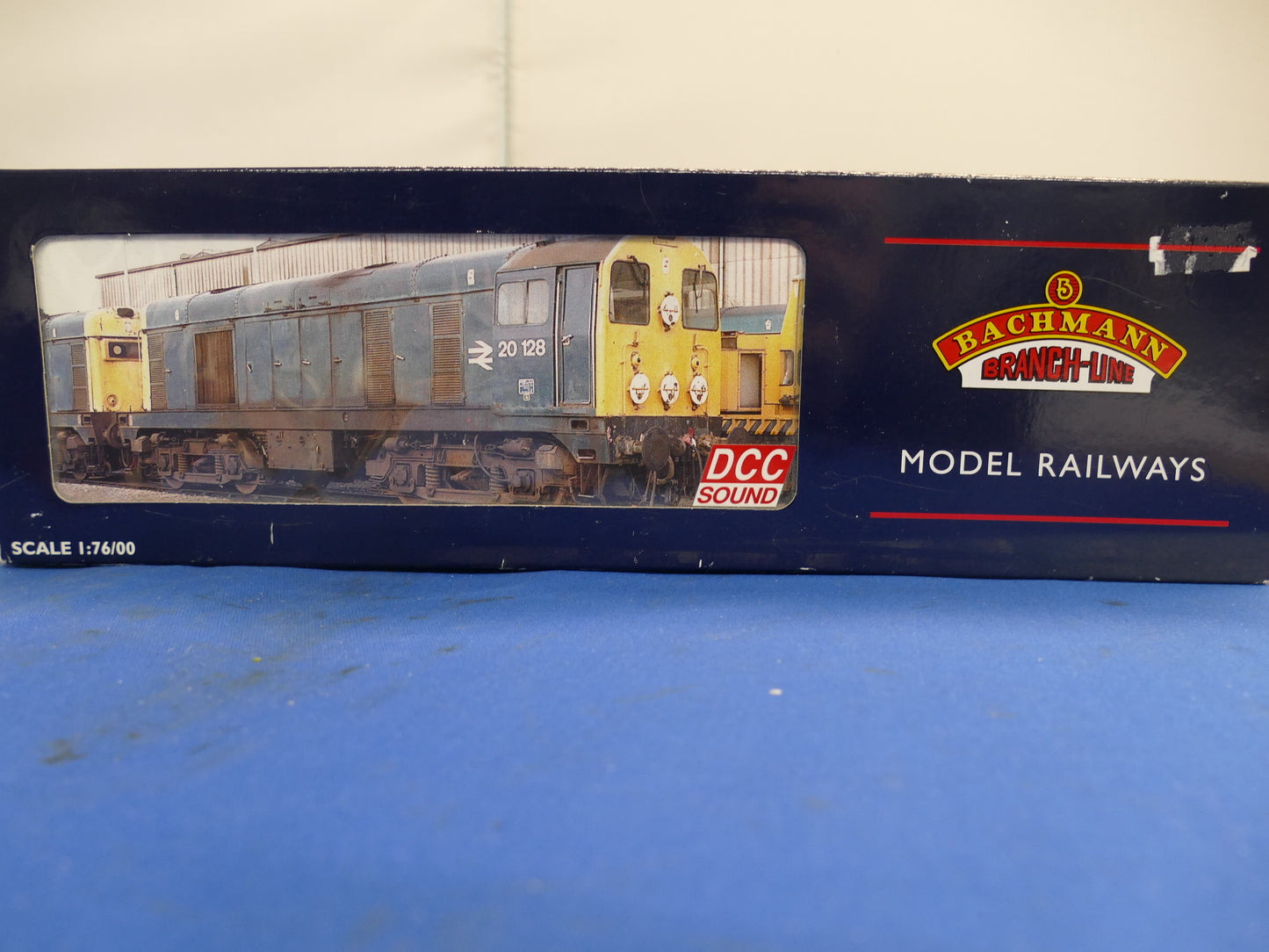 Bachmann OO/HO 32-033DS Class 20 Diesel (used)