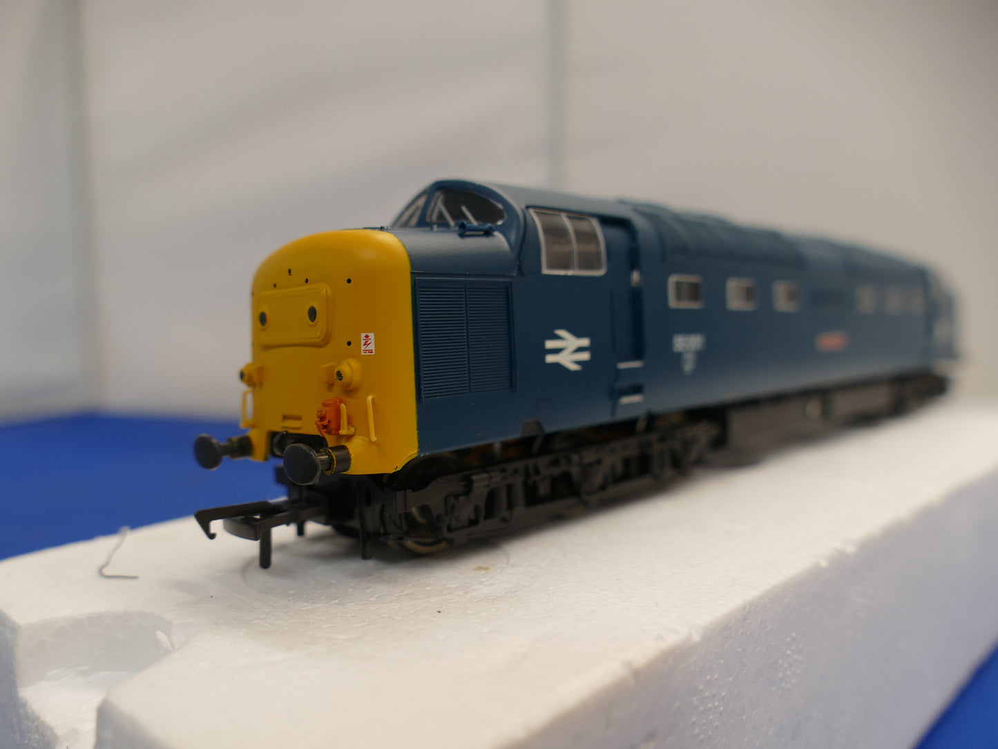 Bachmann OO/HO 32-530DS Class 55 Diesel (used)