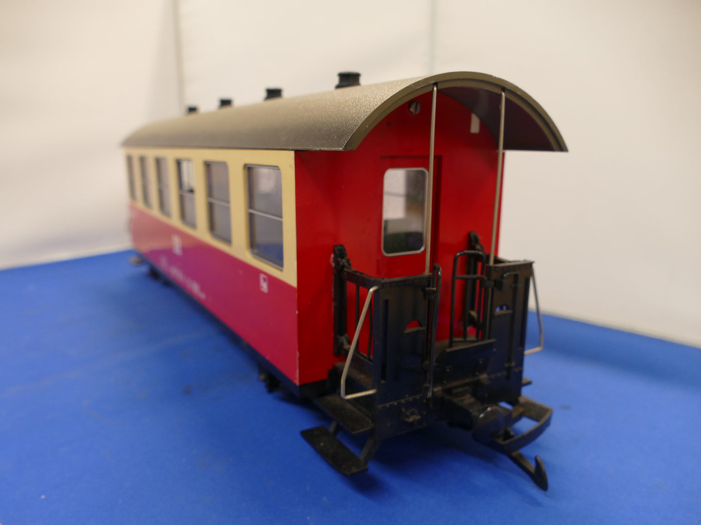 LGB 3073 DR Passenger Coach (used)
