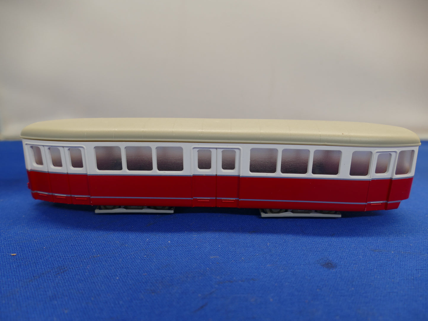 Baugrosse OO/HO Unpowered Tram (used)