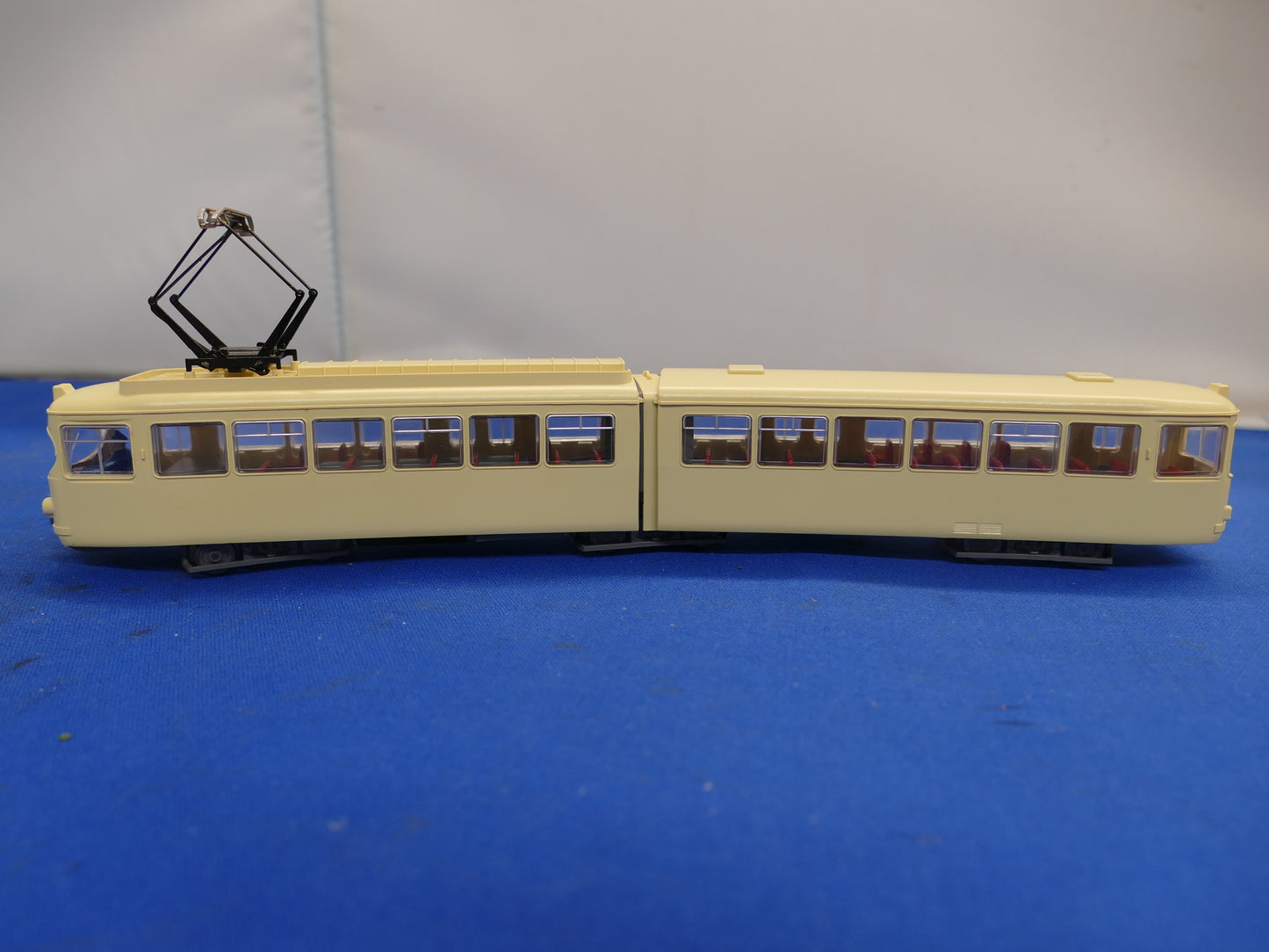Roco OO/HO - 41388 "Deuwag" Tram (used)
