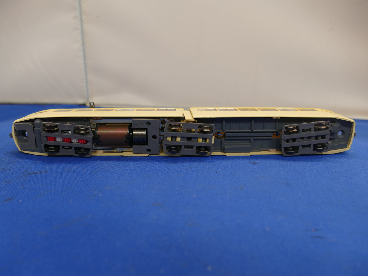 Roco OO/HO - 41388 "Deuwag" Tram (used)