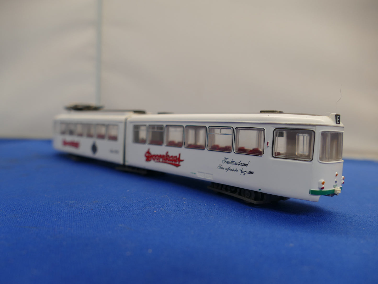 Roco OO/HO - 43194 "DoomKaat" Tram (used)