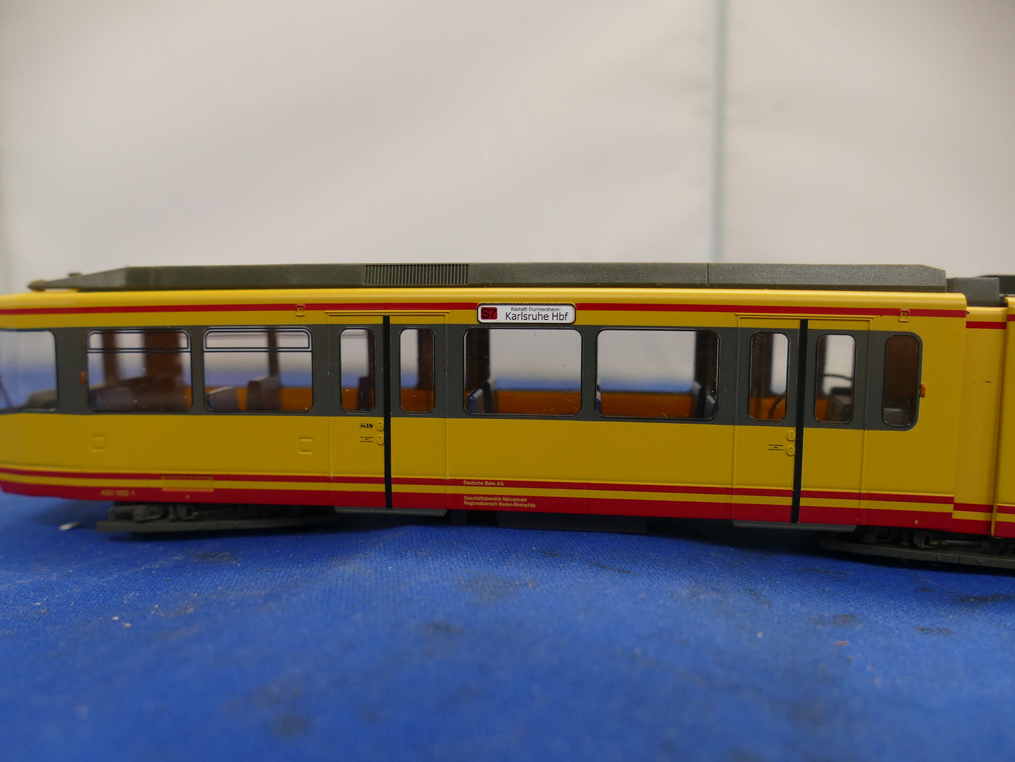 Roco OO/HO - 63470 "Karlesruhe" Tram (used)