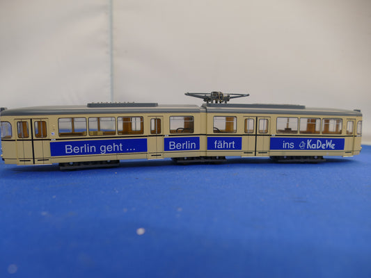 Lima OO/HO - 208610 "KaDeWe" Tram (used)