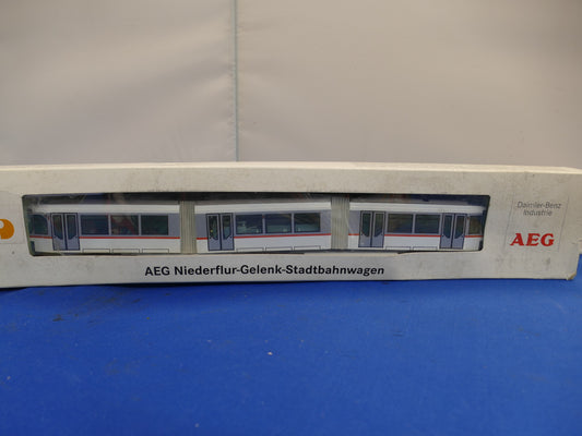 AEG OO/HO 3 Car Tram (used)