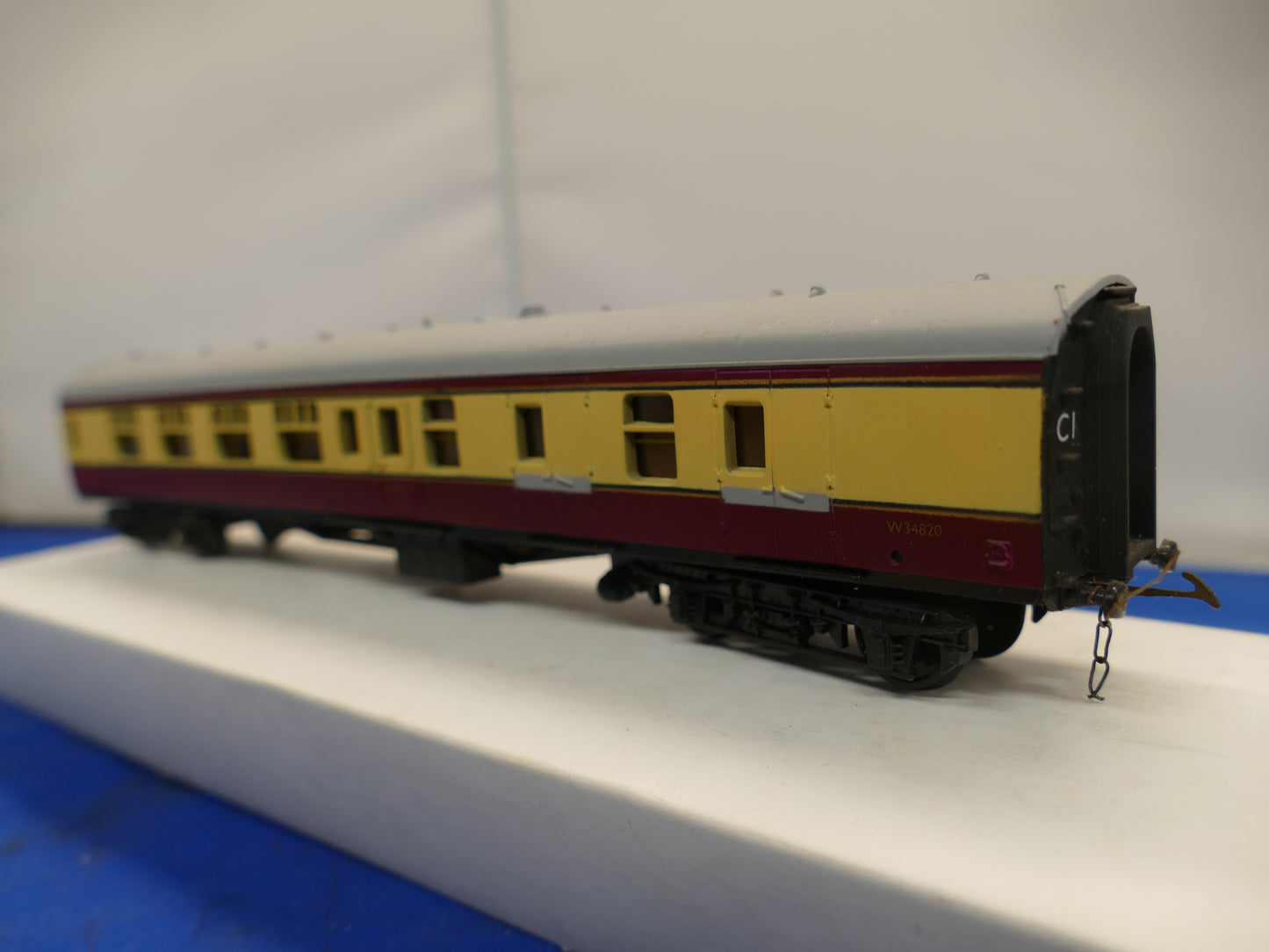 Mainline OO BR Coach Brake / 2nd (used)