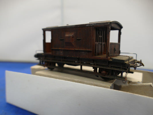 Mainline OO BR Brake Van (used)