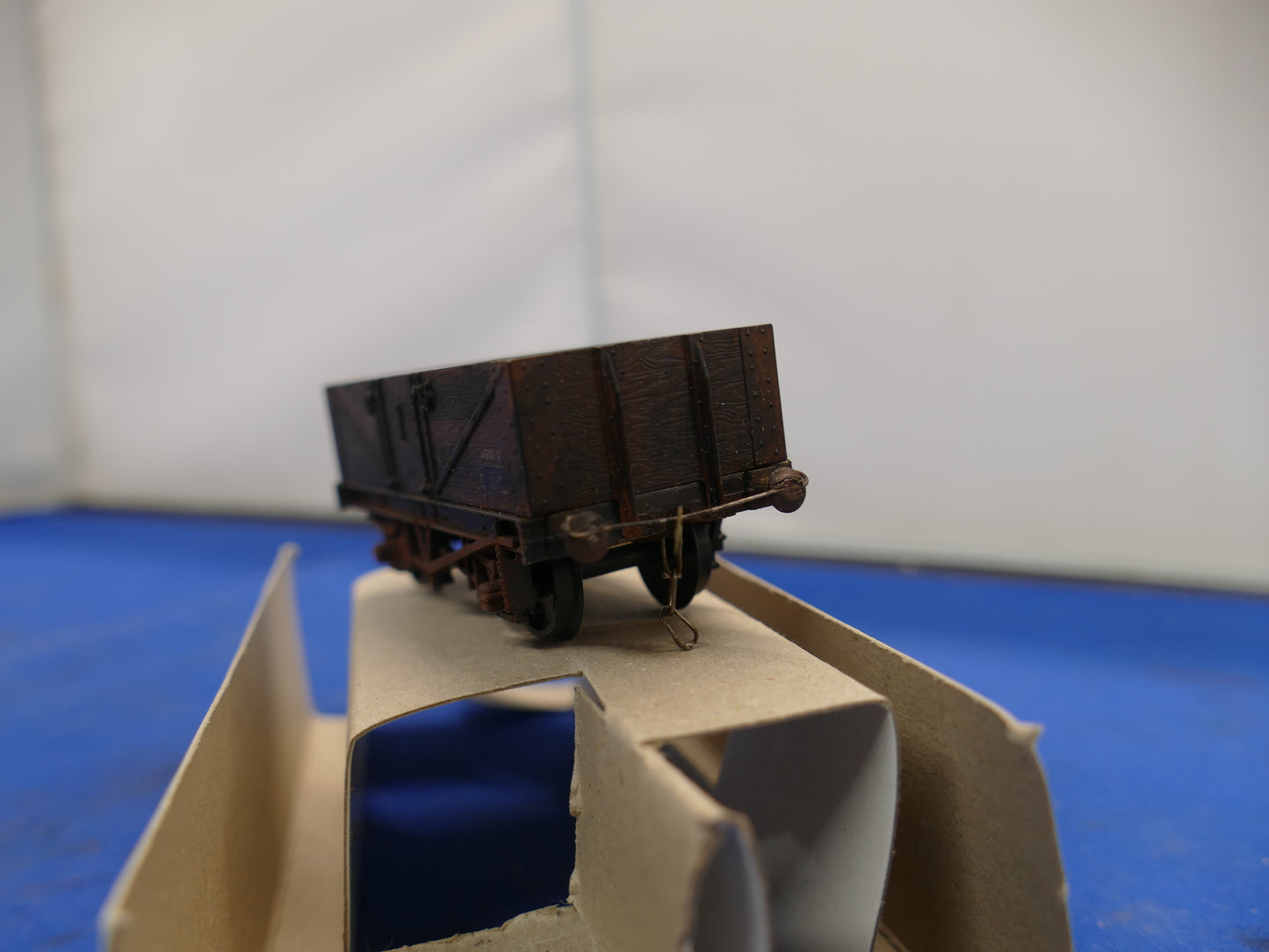 Mainline OO BR Plank Wagon (used)