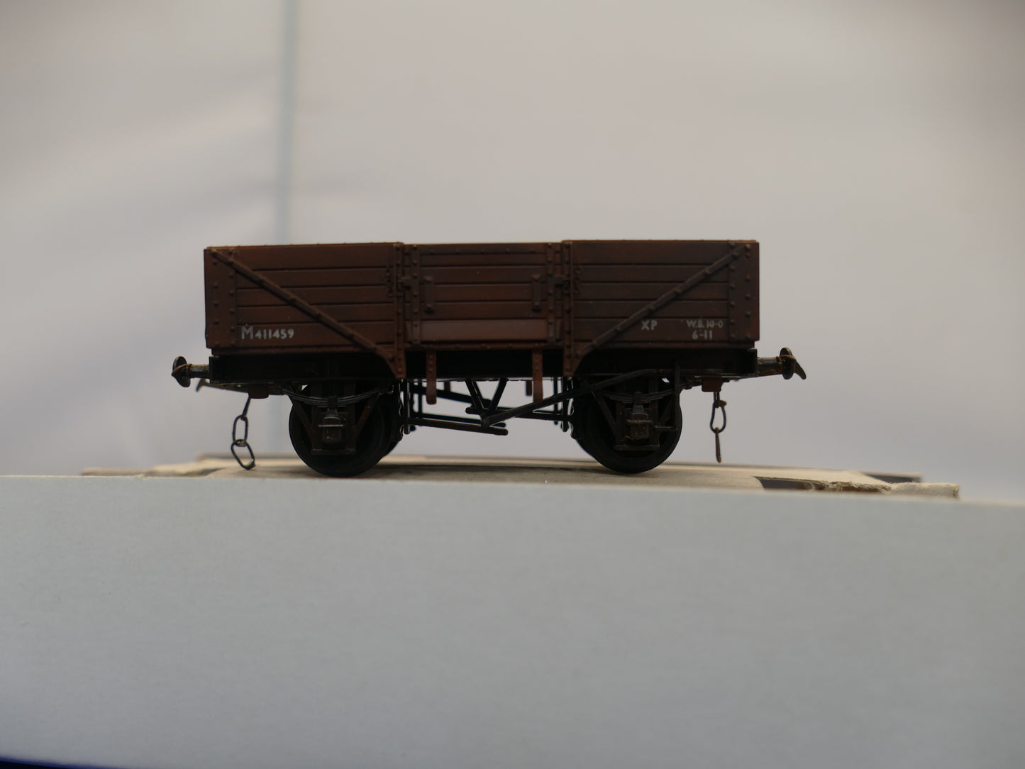 Mainline OO BR Plank Wagon (used)