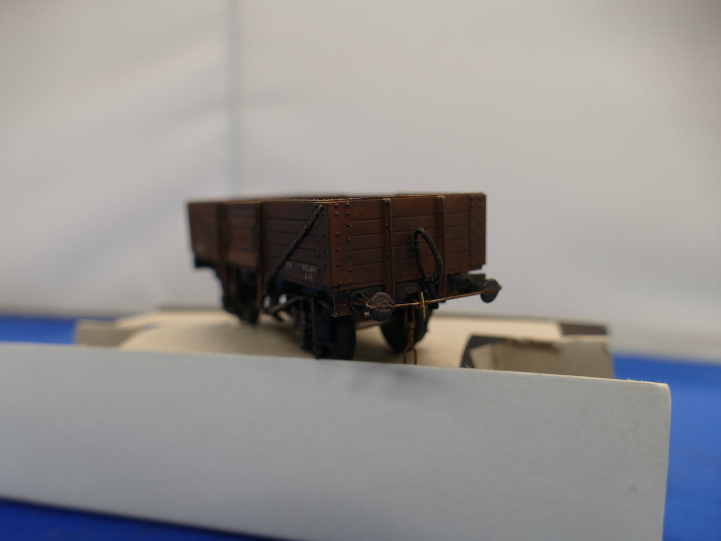 Mainline OO BR Plank Wagon (used)