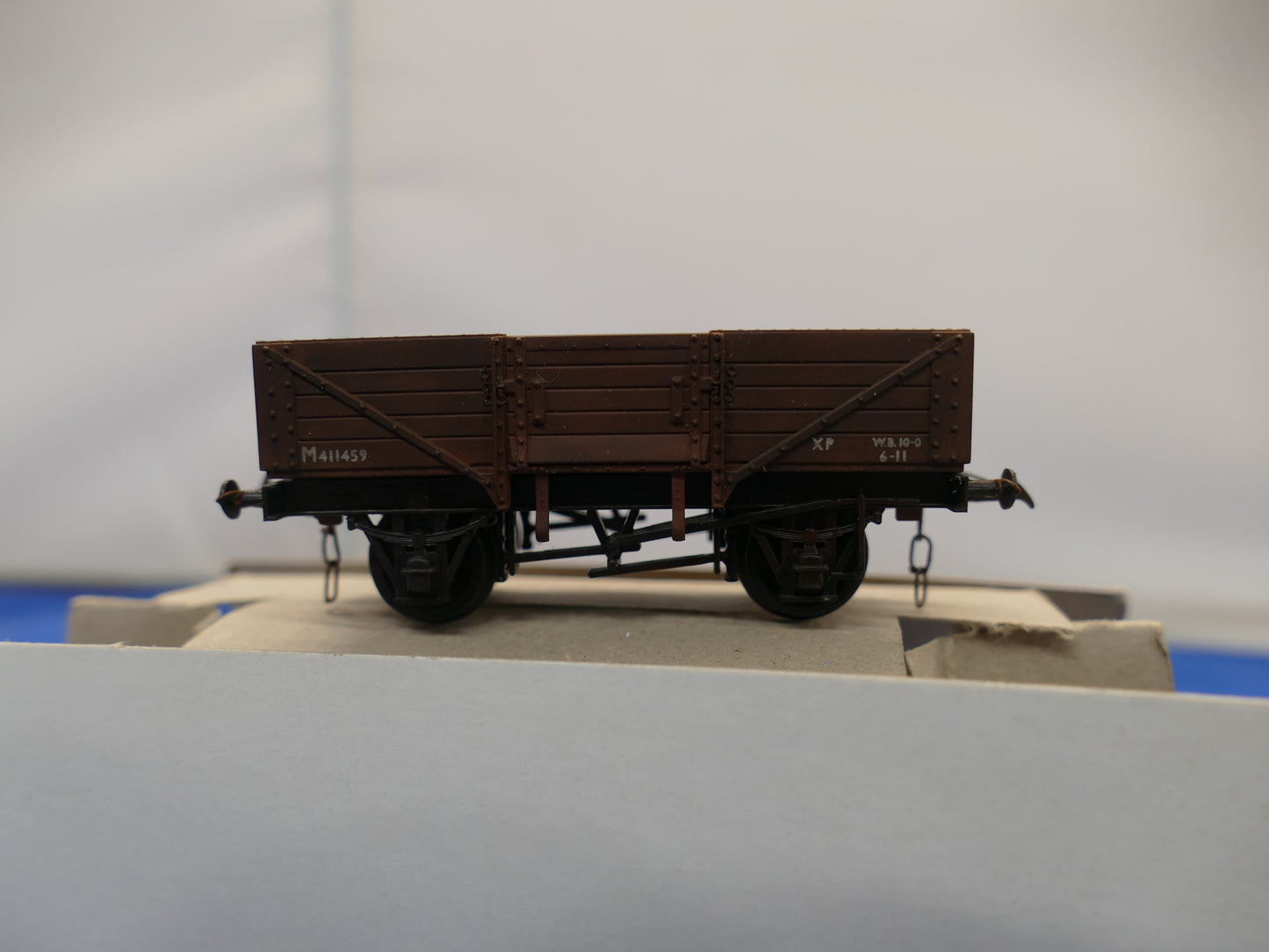 Mainline OO BR Plank Wagon (used)