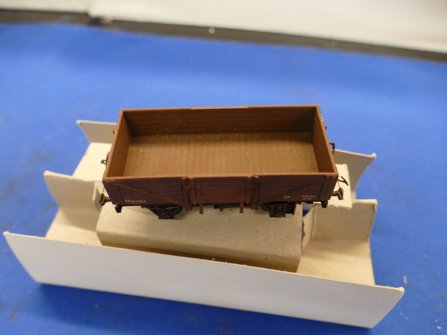 Mainline OO BR Plank Wagon (used)