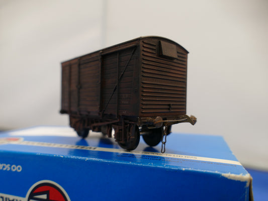 Airfix OO 12 Ton Box Wagon (used)